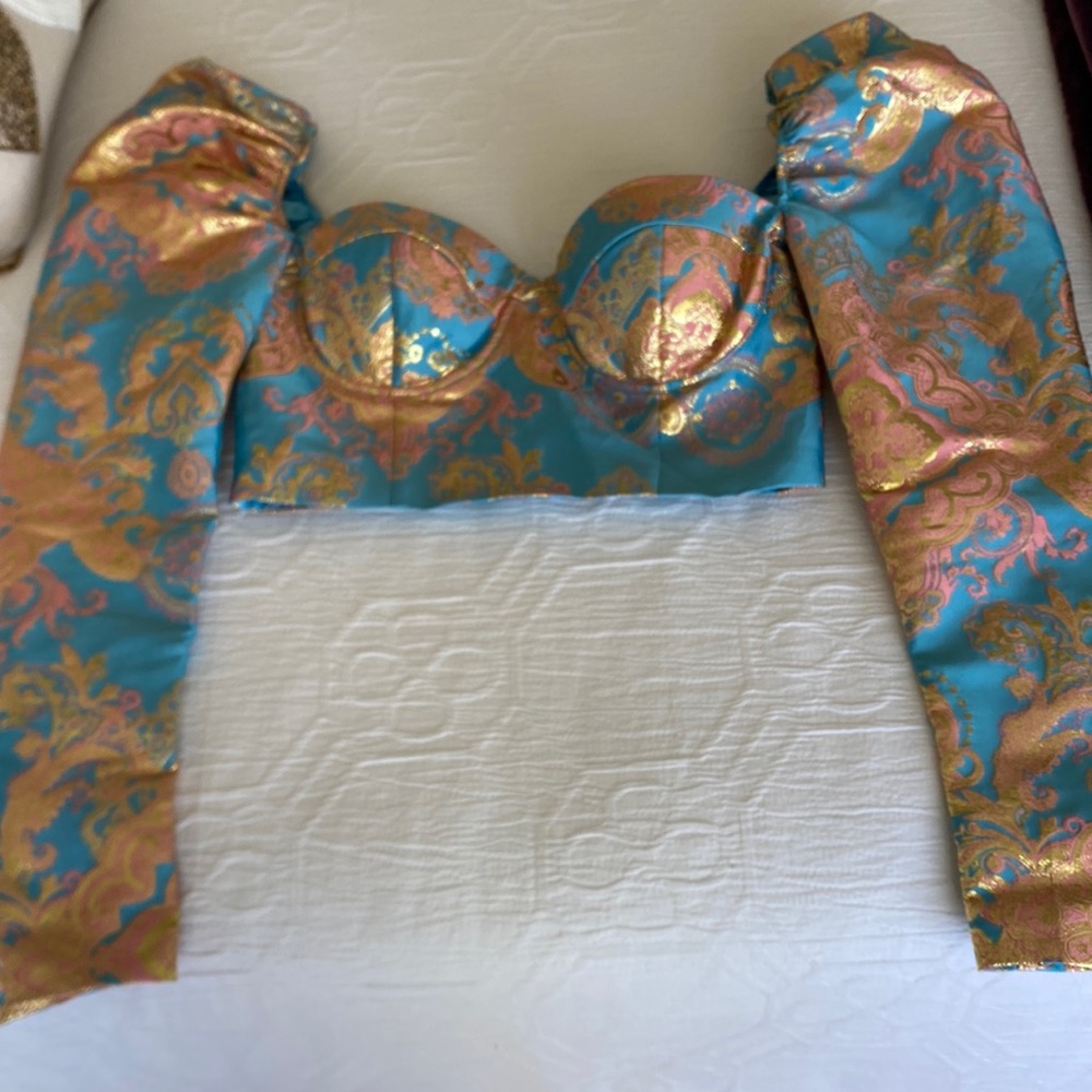 Puff sleeve top